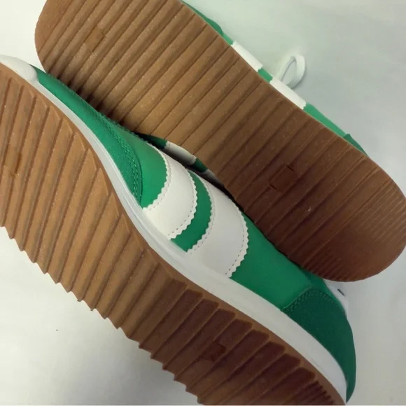 MADDEN GIRL Fabric/Faux Suede Sneakers NWOT - Picture 9 of 9